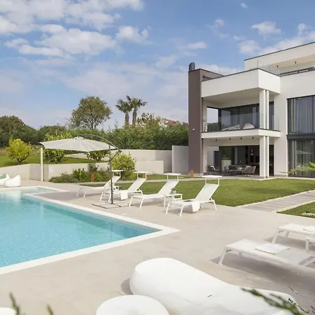 Luxury Deluxe With Private Pool In - Istria 普拉