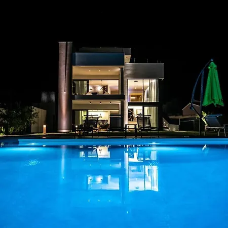 Luxury Deluxe With Private Pool In - Istria *