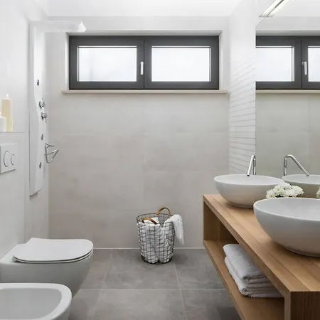 Luxury Deluxe With Heated Pool In Istria