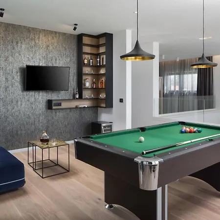 Vila Luxury Deluxe With Heated Pool In Istria Pula