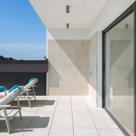 Luxury Deluxe With Heated Pool In Istria Vila Pula