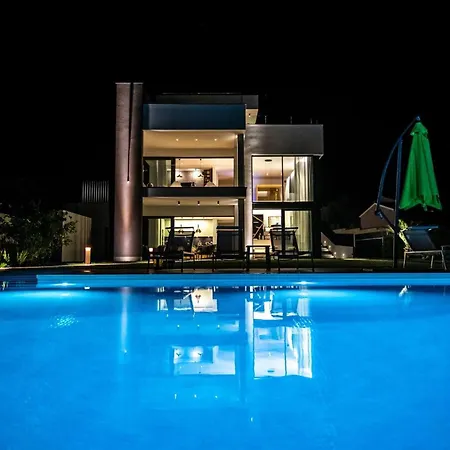 Vila Luxury Deluxe With Heated Pool In Istria *